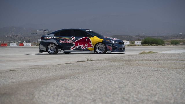 Дрифт-версія Kia Cerato - фото 286792