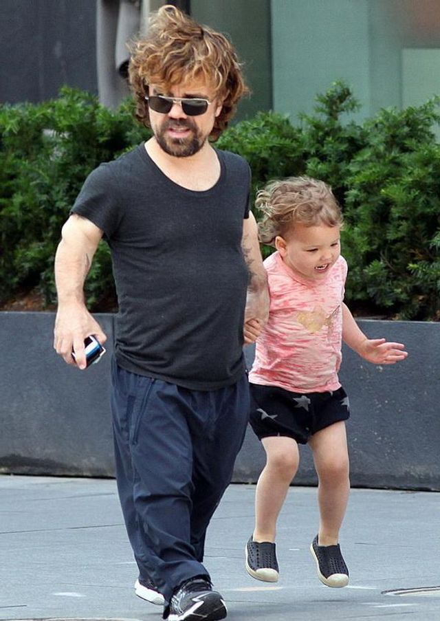 Пітер Дінклейдж з донечкою- фото 289146