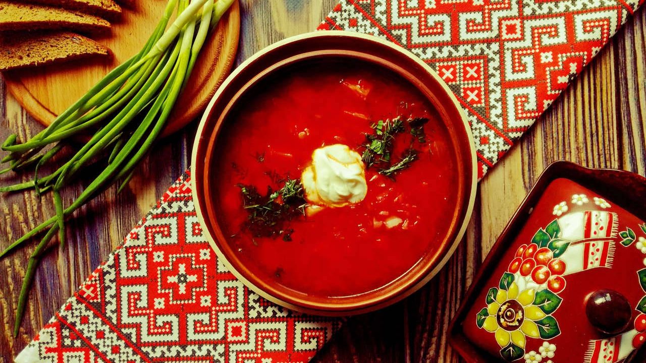 Як приготувати смачний борщ: прості рецепти та поради