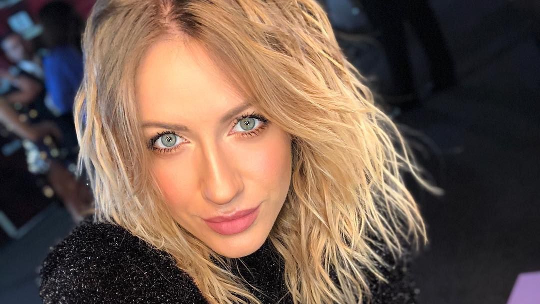 Леся Нікітюк показала вміст свого гардеробу