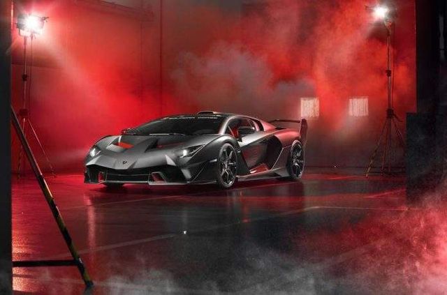 Lamborghini показала зібраний в єдиному екземплярі суперкар - фото 289801