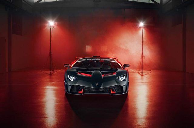 Lamborghini показала зібраний в єдиному екземплярі суперкар - фото 289802