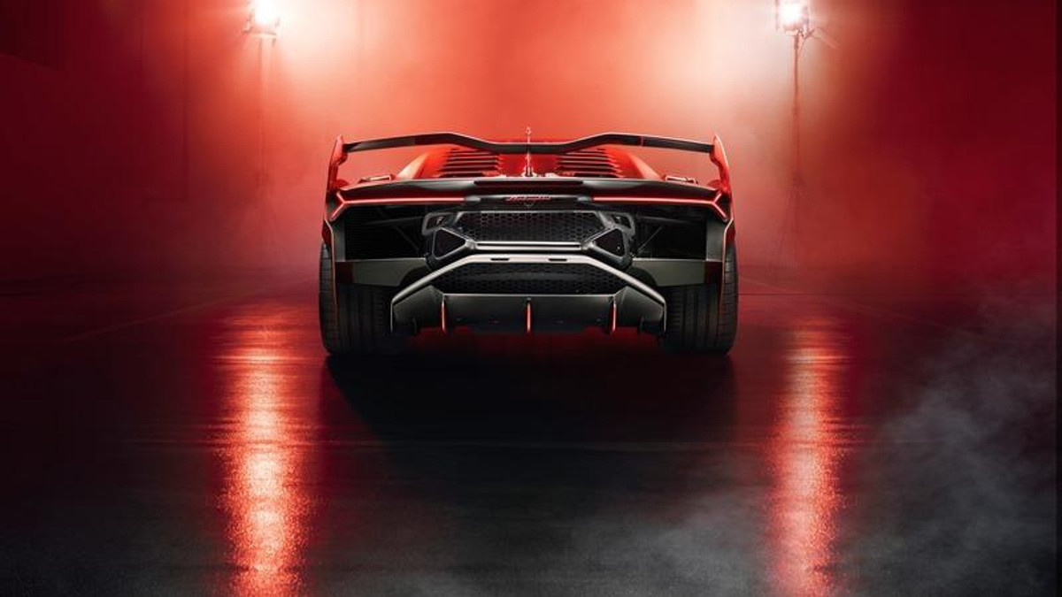 У рух Lamborghini SC18 призводить 6,5-літровий атмосферний V12 - фото 1