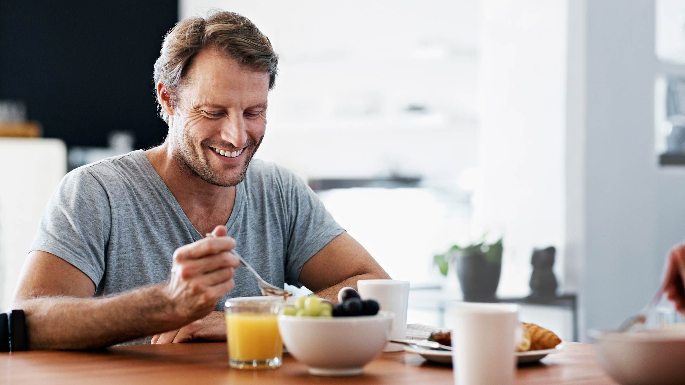 Чому чоловікам категорично не можна пропускати сніданки