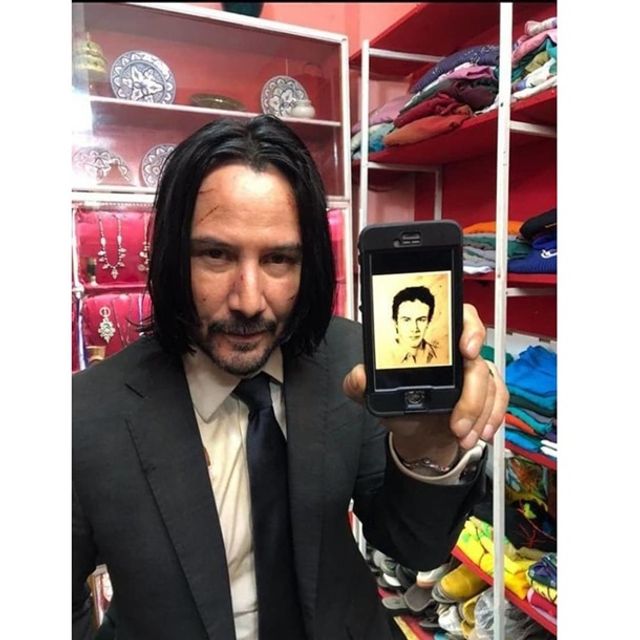 Дівчина намалювала Кіану Рівза: актор не забарився із відповіддю- фото 289983