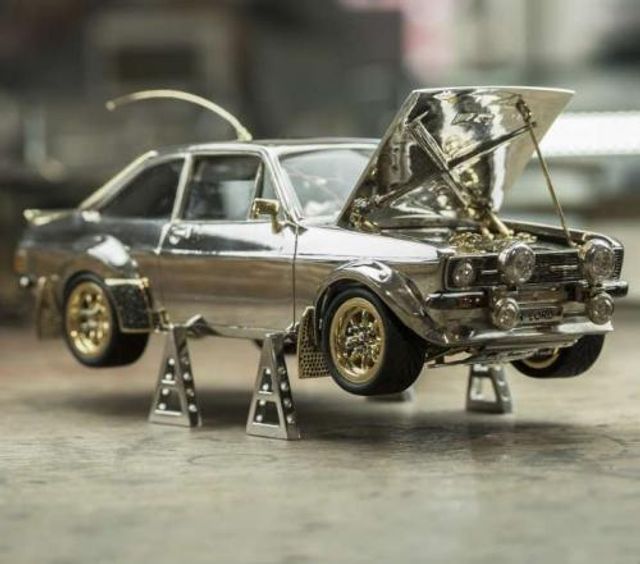 Ювелір виготовив точну копію ралійного Ford - фото 290077