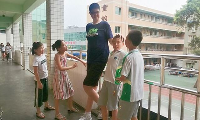 Знайдена найвища дівчинка в світі: їй лише 11 років- фото 290201