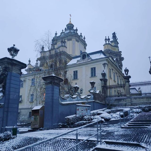 Засніжена Україна в чарівних знімках- фото 290306