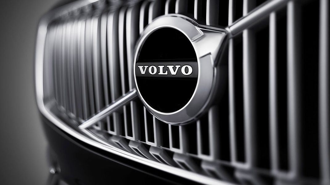 У Volvo підготували загадкову новинку