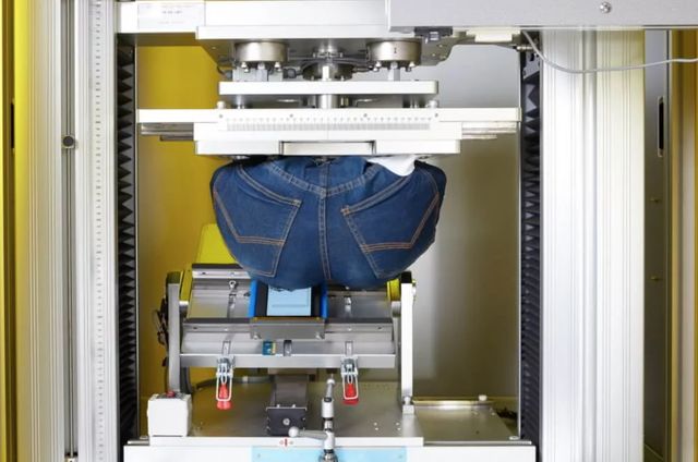 Як тестують смартфони Samsung перед стартом продажів - фото 290628