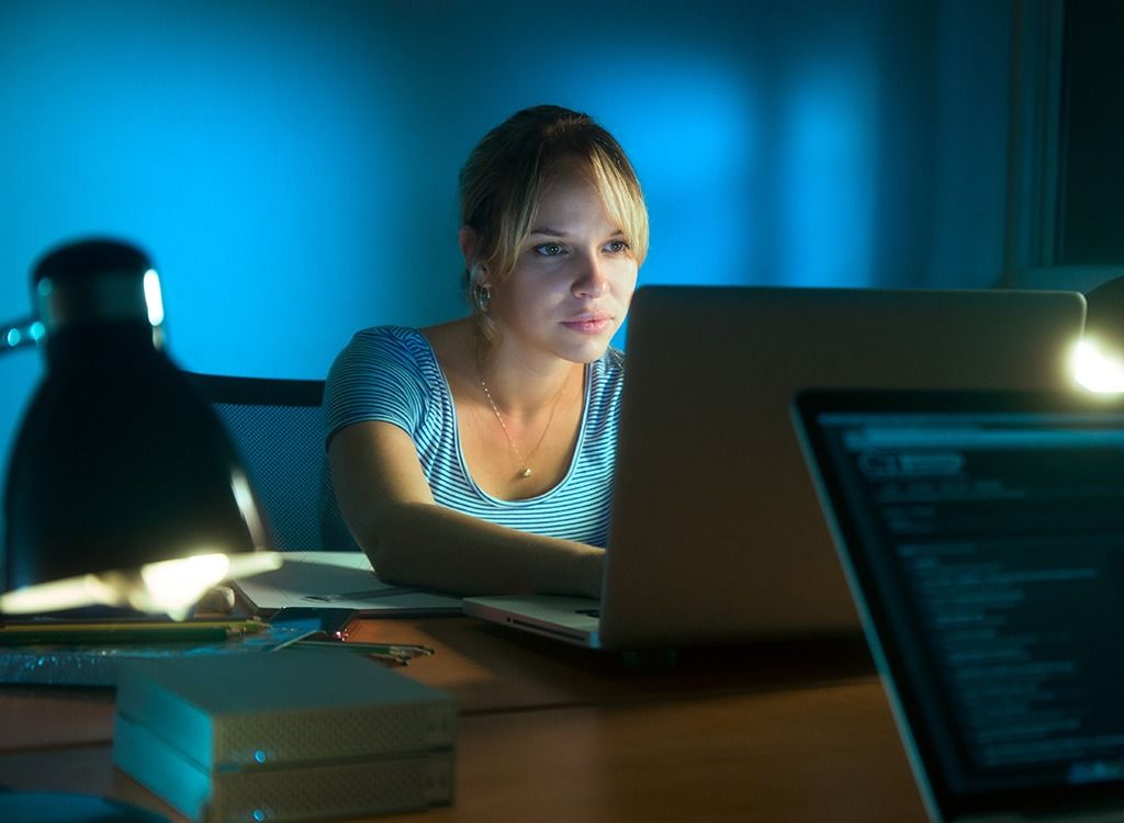 Чому жінкам не можна працювати вночі