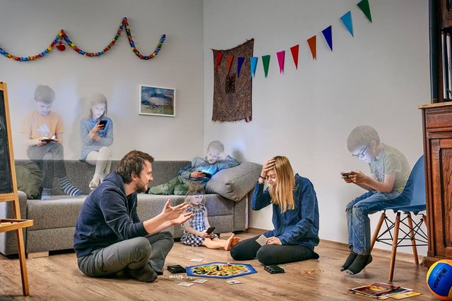 Фотограф показав, як гаджети псують наше життя - фото 290879