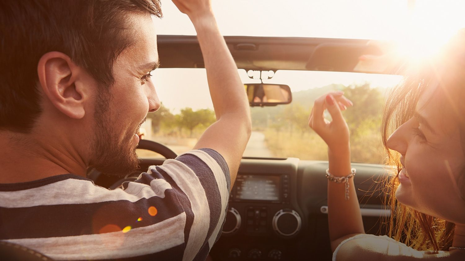 Названі найкращі й найгірші пісні для прослуховування в авто