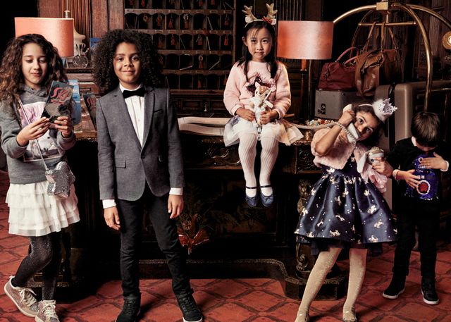 H&M запустили до Різдва святковий міні-серіал - фото 291173