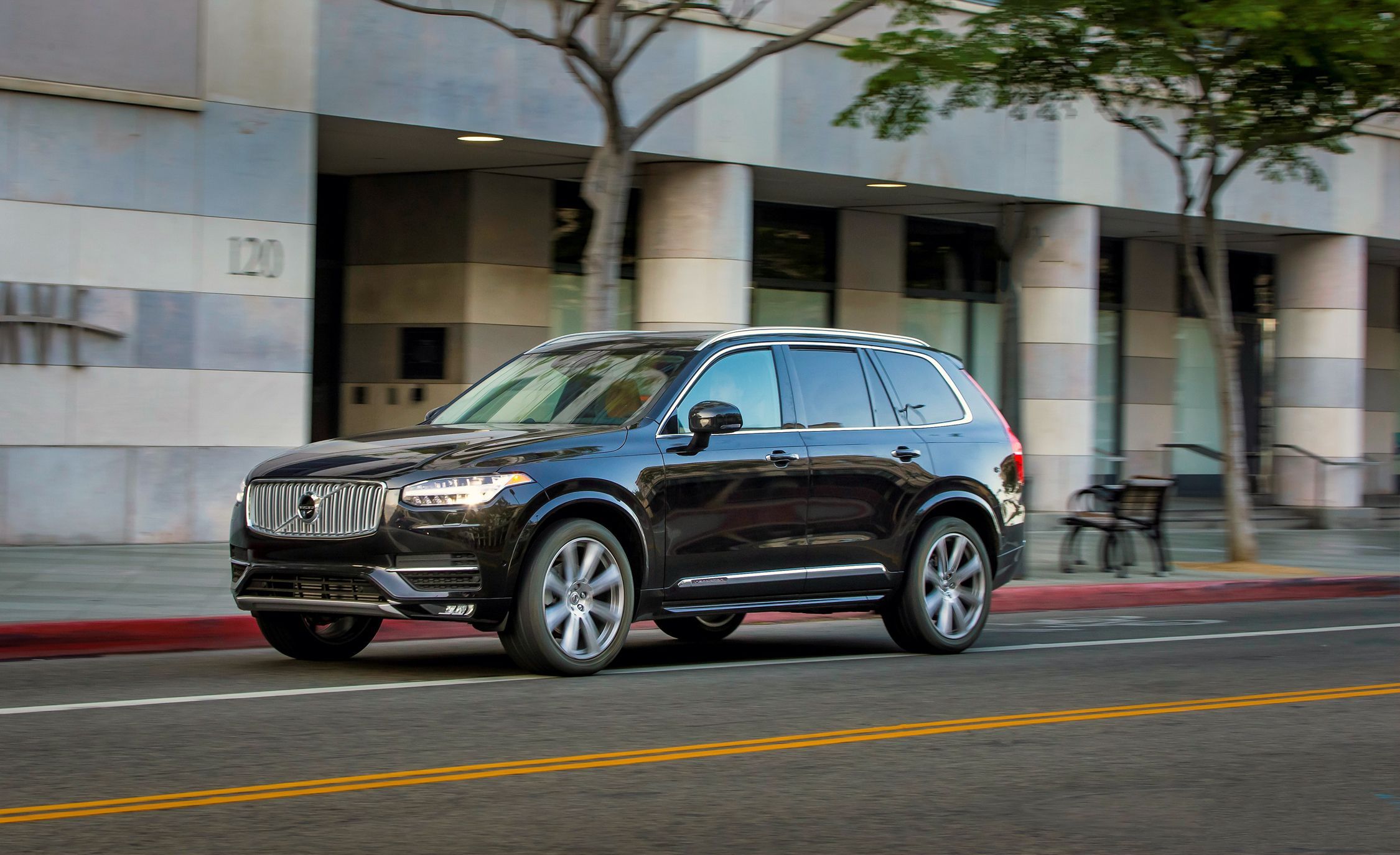 Названо найбезпечніше авто у світі