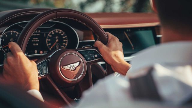 Салон Bentley Continental GT Convertible - фото 291668