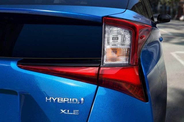 Оновлений Toyota Prius - фото 291850