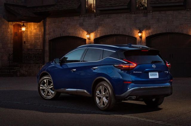 Nissan удосконалив свій популярний кросовер Murano - фото 292238