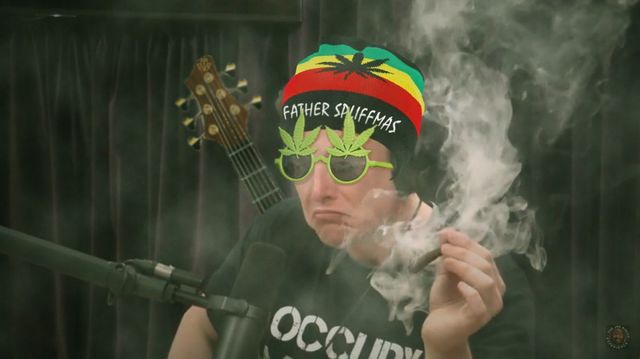 Ілон Маск пообіцяв публічно не курити - фото 292309