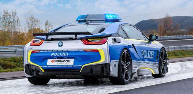 Особлива поліцейська версія BMW i8- фото 292457