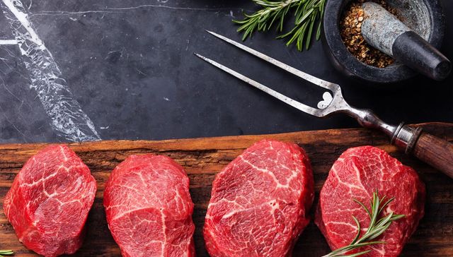 Червоне м'ясо не принесе користі, якщо його їсти щодня - фото 292477