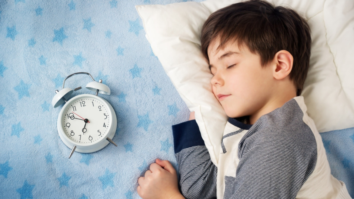 Дефіцит сну негативно впливає на здоров'я дітей - фото 1