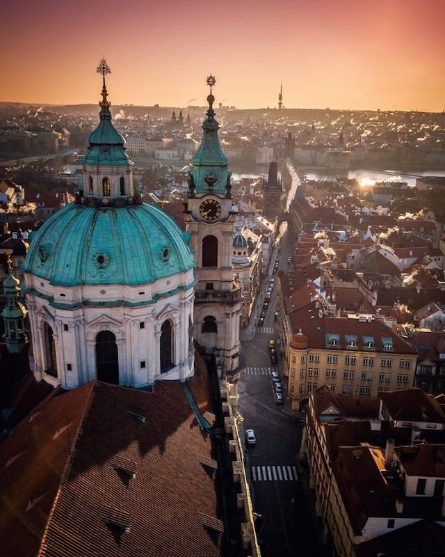 Ефектні пейзажі столиці Чехії - фото 288004