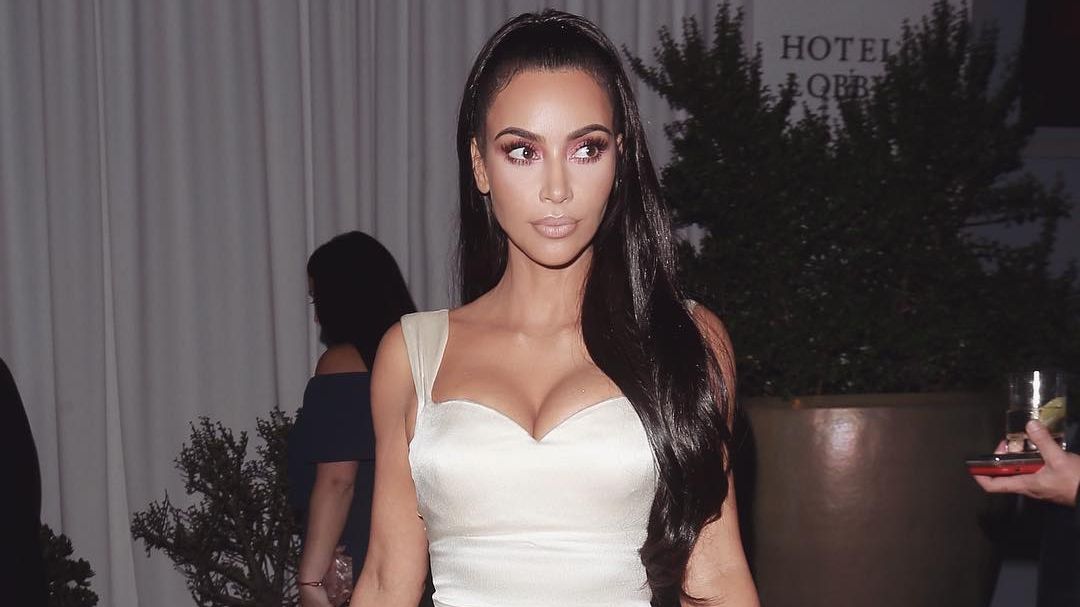 Кардашян найняла приватну пожежну службу, щоб врятувати свій будинок