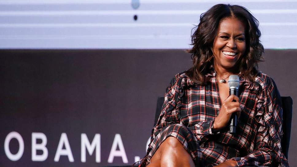 Книга мемуарів Мішель Обами стала лідером попередніх замовлень у США