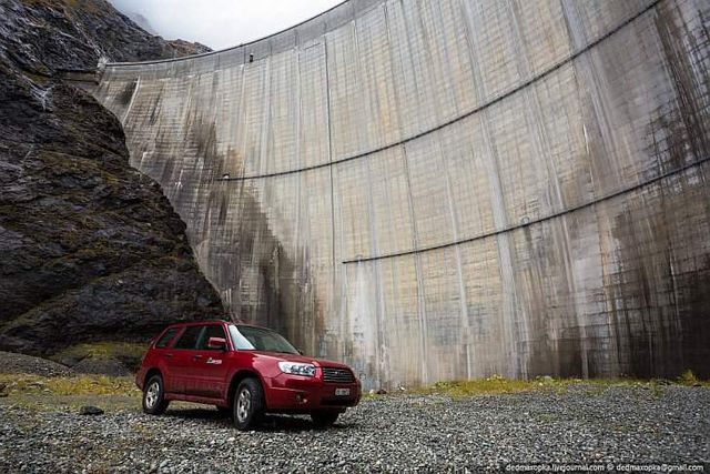 Велика гребля в альпійських горах зачарувала мережу - фото 288463