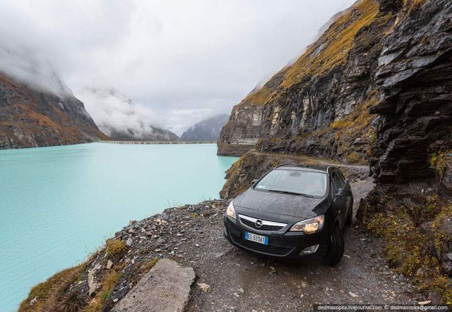 Велика гребля в альпійських горах зачарувала мережу - фото 288472