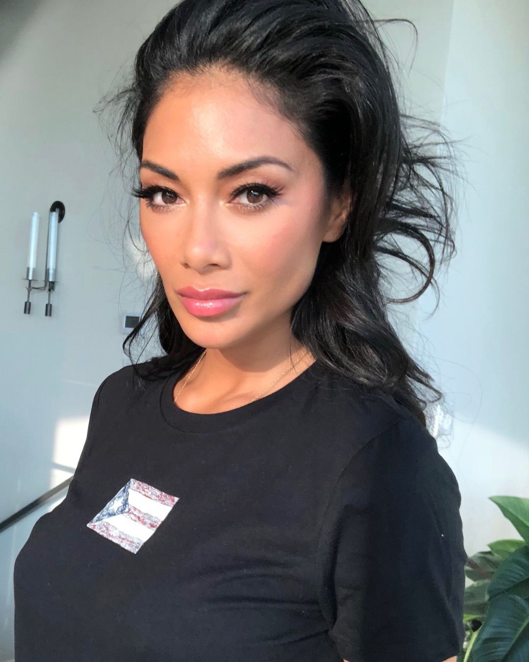 Ніколь Шерзінгер показала фігуру у спортивному костюмі