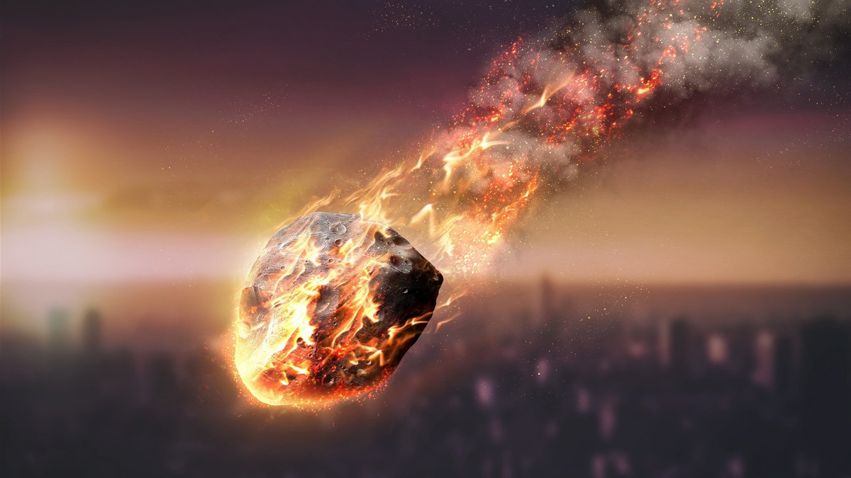 Палаючий метеорит - фото 1