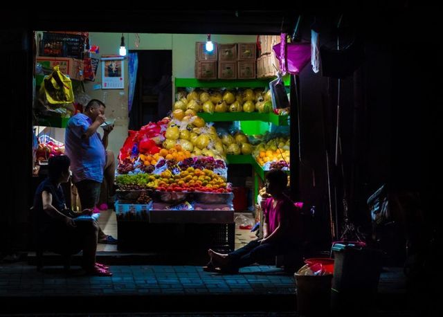 Чим живе Шанхай вночі - фото 288885
