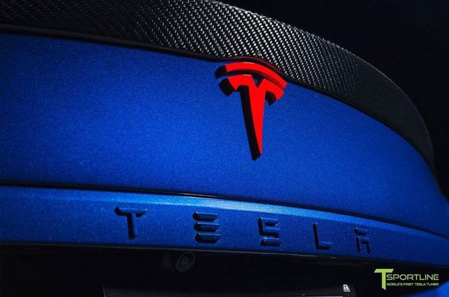 Tesla Model S для Супермена - фото 288755