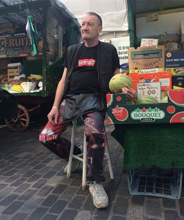 Стильний продавець фруктів з Лондона підкорив мережу - фото 292734