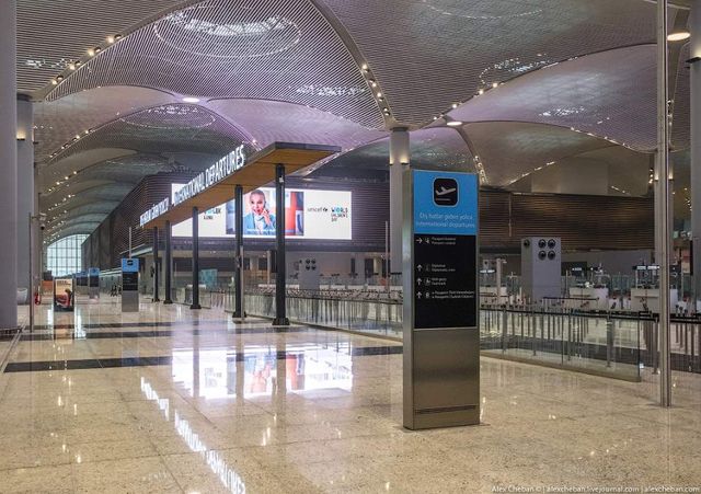 Так виглядає найбільший аеропорт в світі - фото 292773