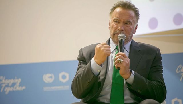 71-річний Шварценеггер здивував зовнішнім виглядом - фото 293113