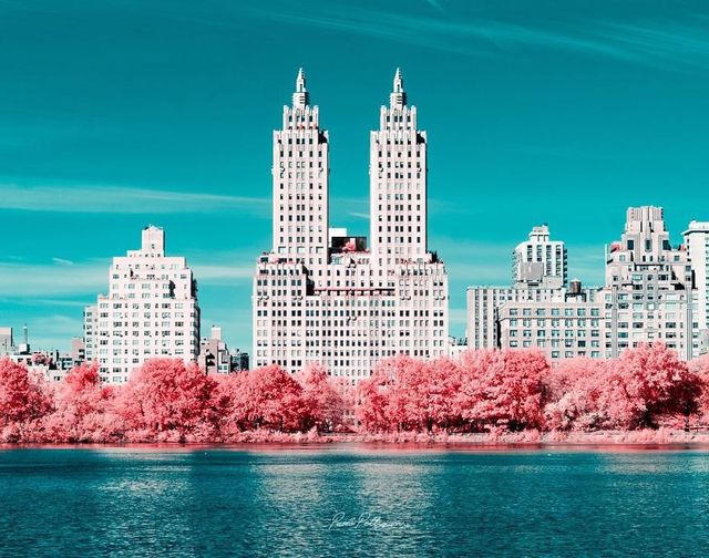 Італієць показує світ у нетипових кольорах: вражаючі фото - фото 293446