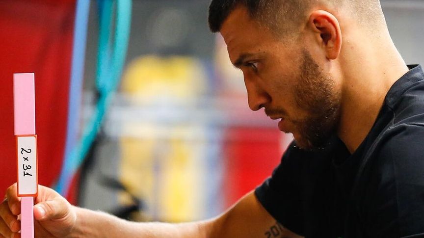 Дивіться онлайн документальний фільм про Василя Ломаченка - фото 1