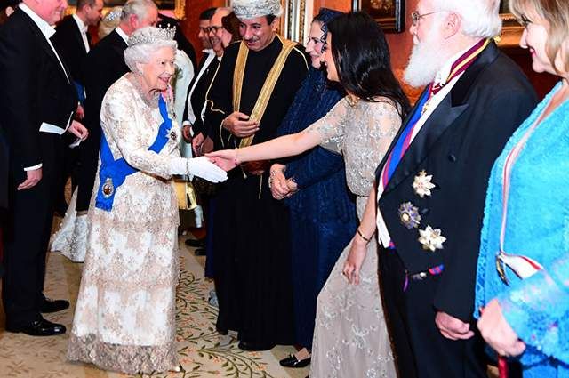 Кейт Міддлтон з'явилася на публіці у тіарі принцеси Діани - фото 293504