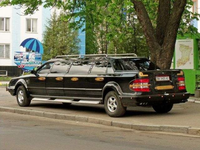 Українець переробив Audi A8 на повноцінний лімузин - фото 293530