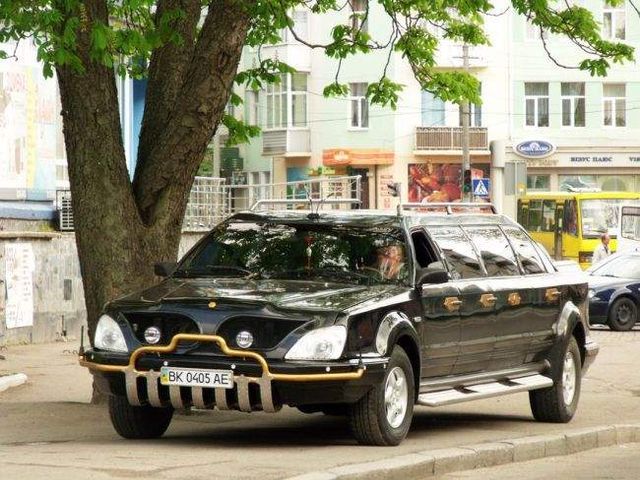 Українець переробив Audi A8 на повноцінний лімузин - фото 293531