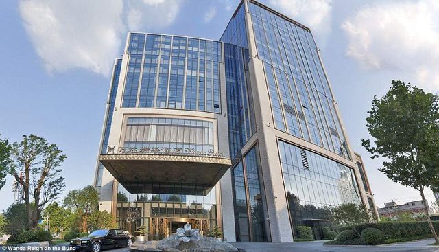 На оздоблення цього готелю витратили понад 500 мільйонів доларів - фото 293559