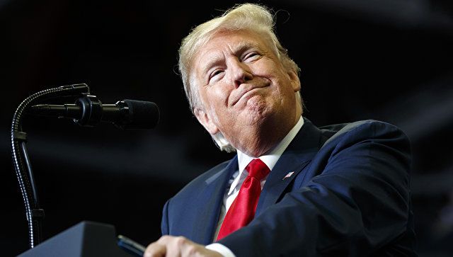 Трамп викликав кортеж з семи авто для поїздки на 230 метрів