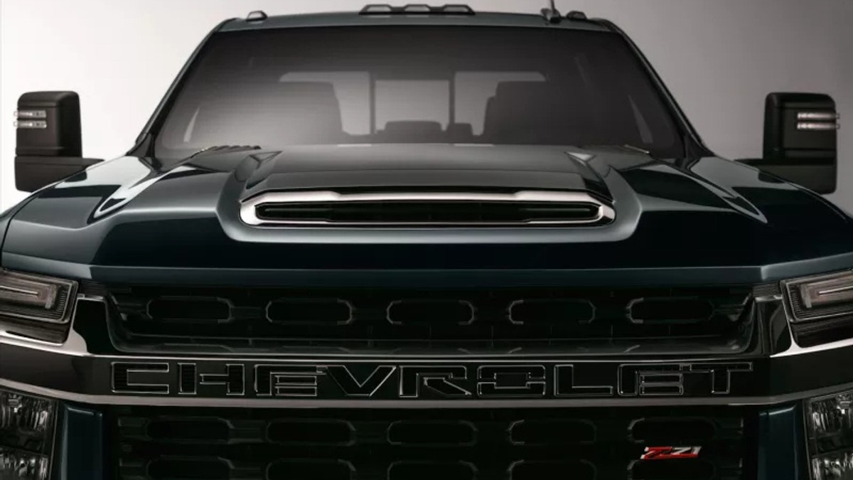 Простір для ніг пасажирів у Chevrolet Silverado HD збільшився на 7,5 см - фото 1