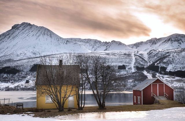 Так виглядає Норвегія за полярним колом: атмосферні знімки - фото 293953