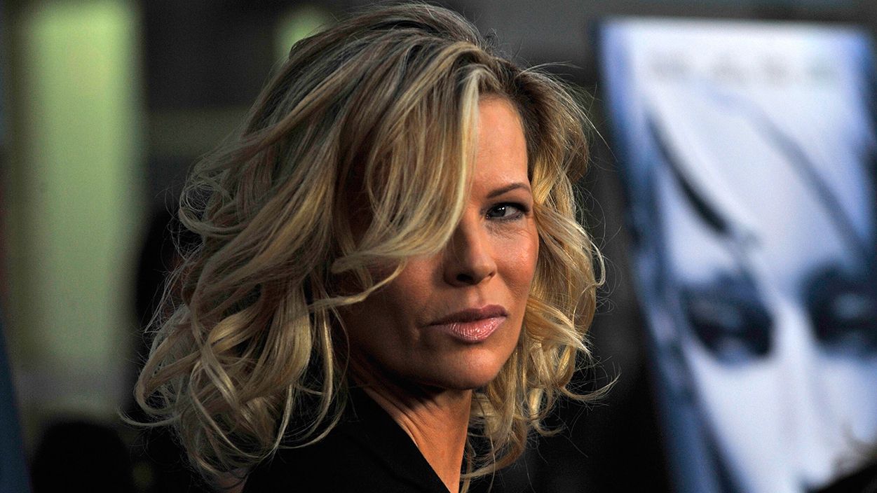 Кім Бейсінгер святкує ювілей – красуні 65 років