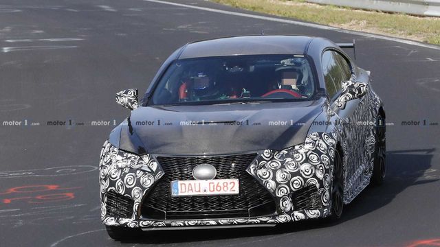 Стало відомо, коли Lexus покаже свій екстремальний RC F Track Edition - фото 294241