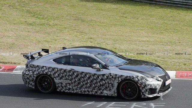 Стало відомо, коли Lexus покаже свій екстремальний RC F Track Edition - фото 294242